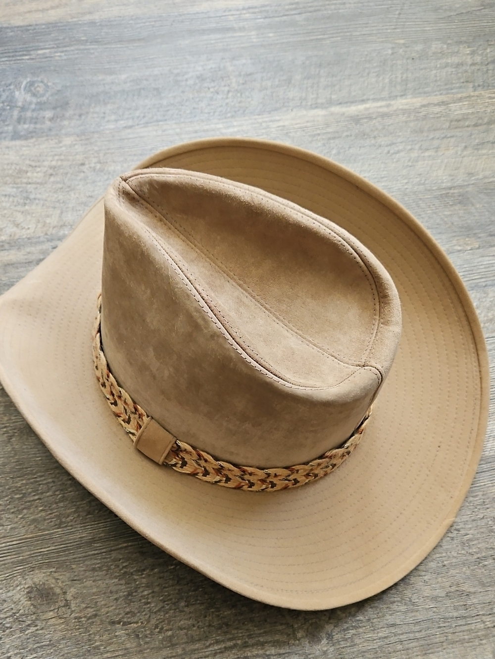 Men's Suede Outback Hat with Braided Accent Band - Tan